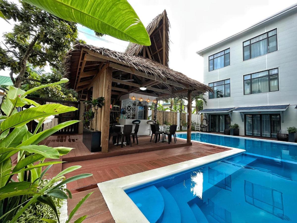 Siargao Seasky Resort Catangnan Exterior photo